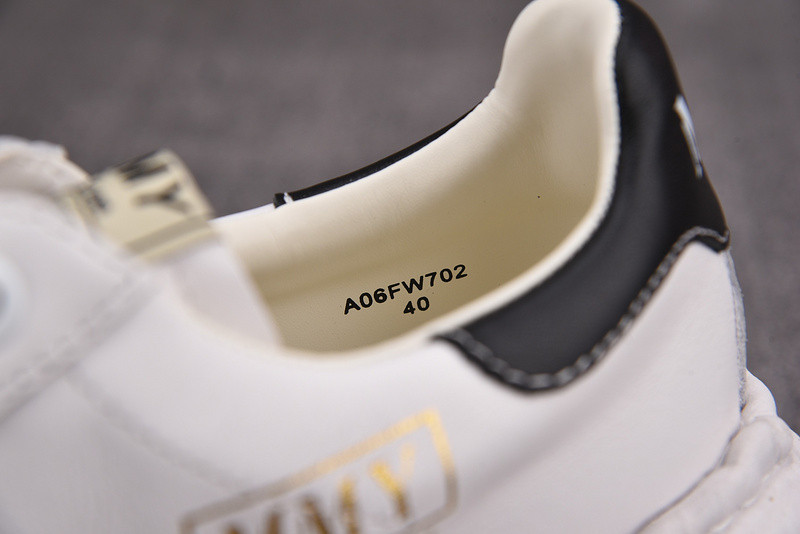 MAISON MIHARA SNEAKERS