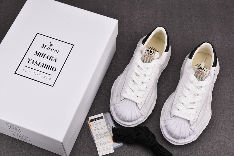 MAISON MIHARA SNEAKERS