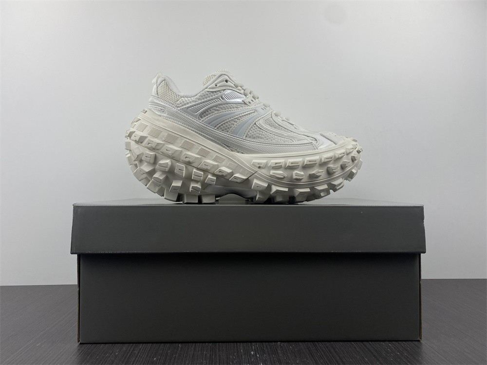 Ba*len*cia*ga bouncer chunky-sole sneakers