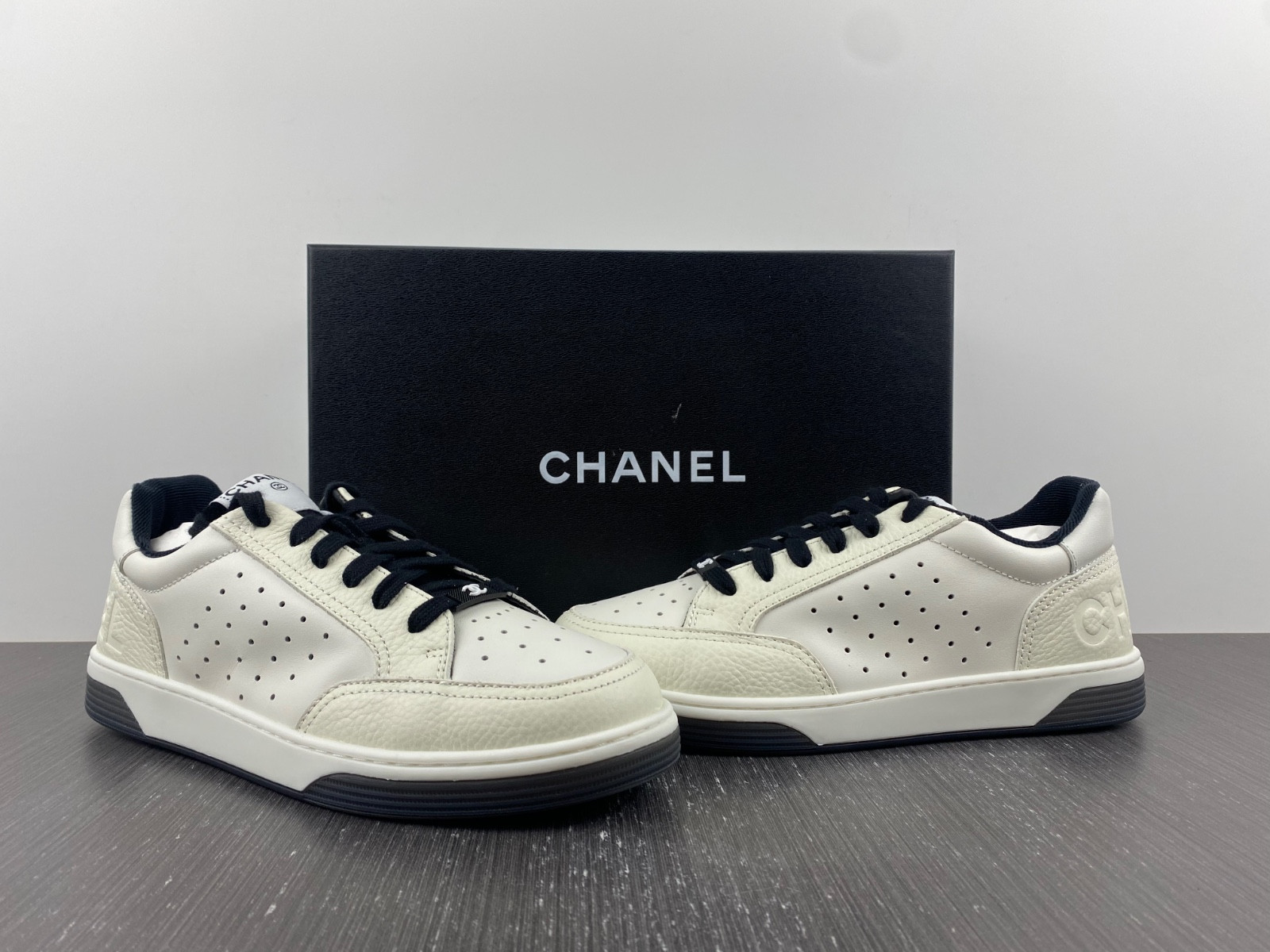 CHA_NEL SNEAKERS