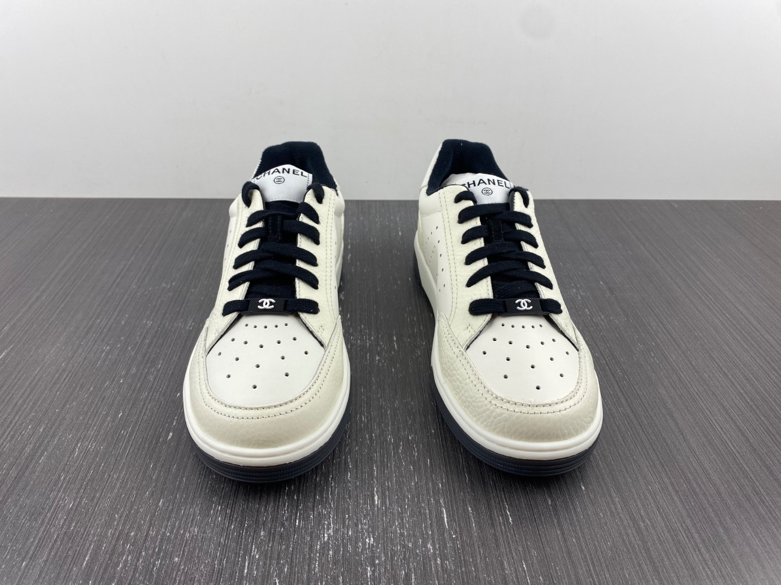 CHA_NEL SNEAKERS