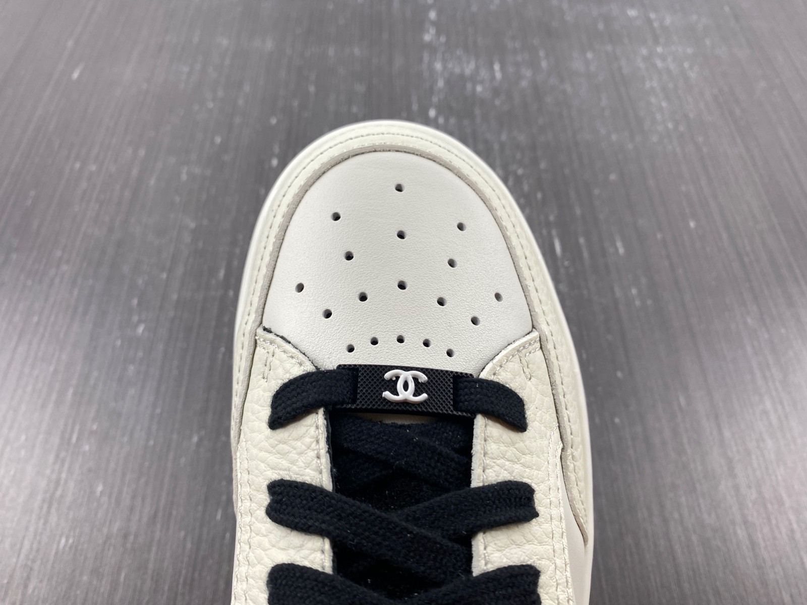 CHA_NEL SNEAKERS