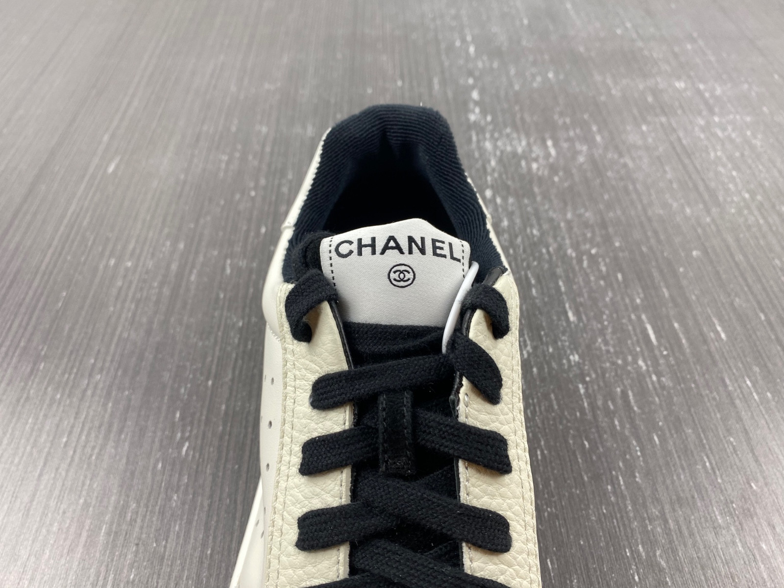 CHA_NEL SNEAKERS