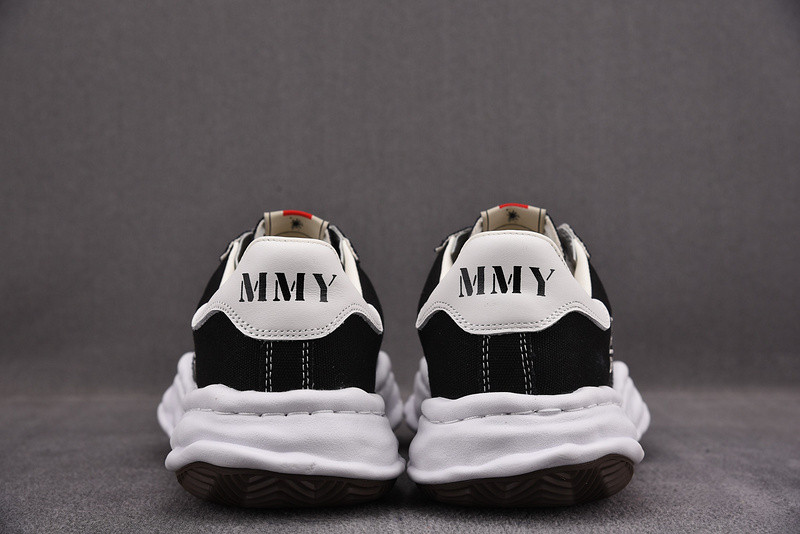 MAISON MIHARA SNEAKERS