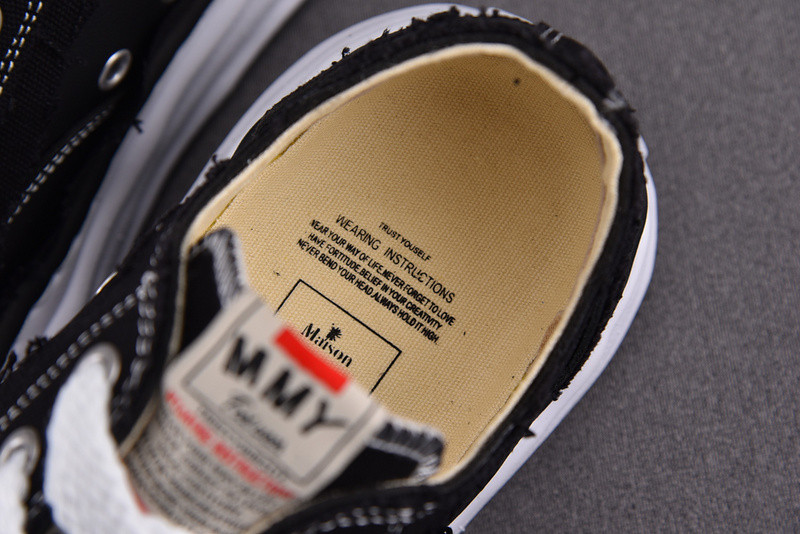 MAISON MIHARA SNEAKERS