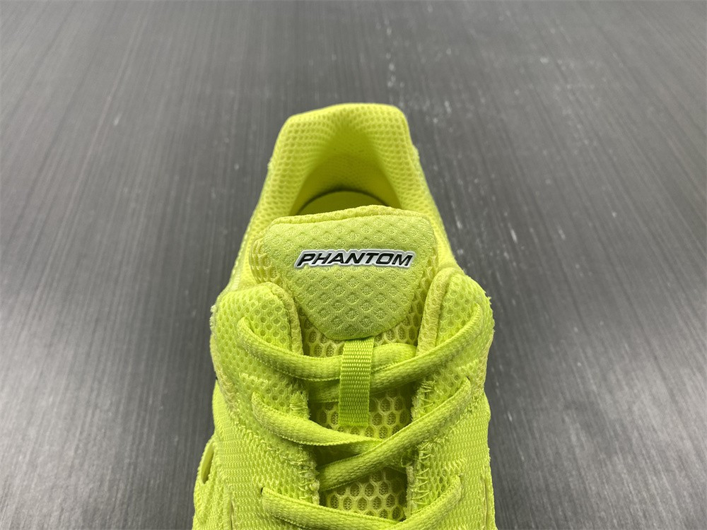 Ba*len*cia*ga phantom sneaker