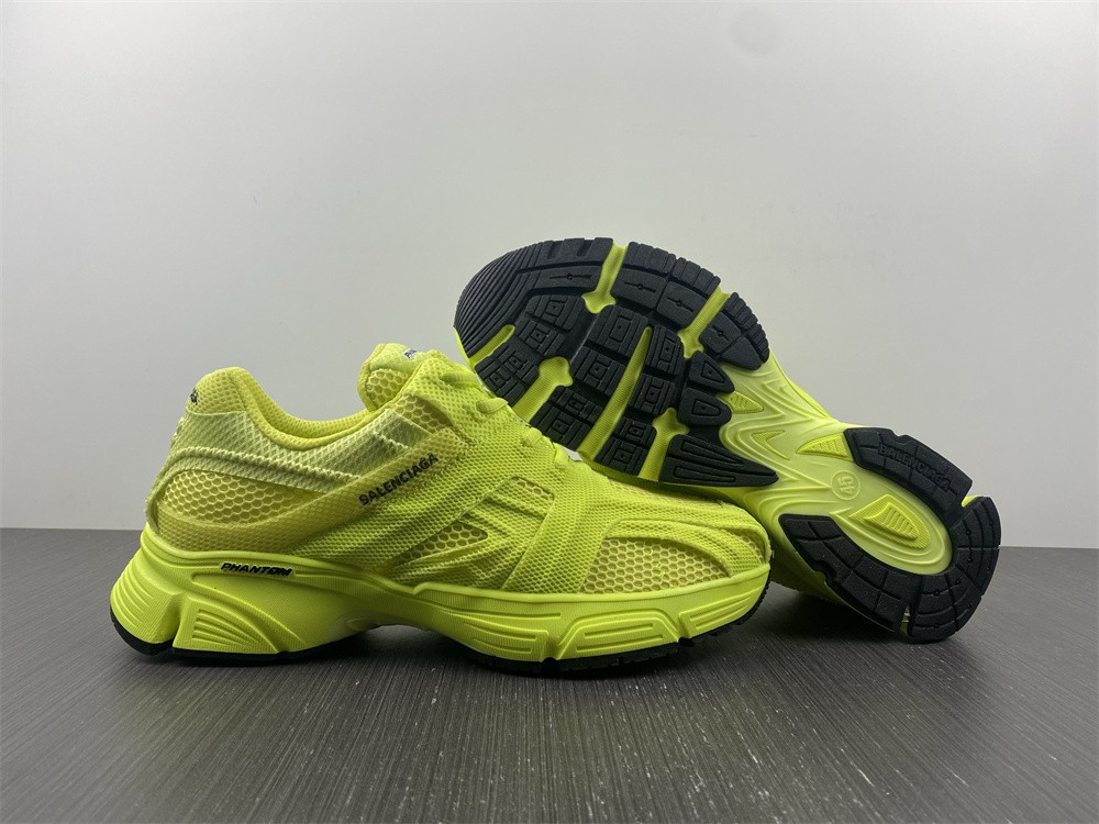 Ba*len*cia*ga phantom sneaker