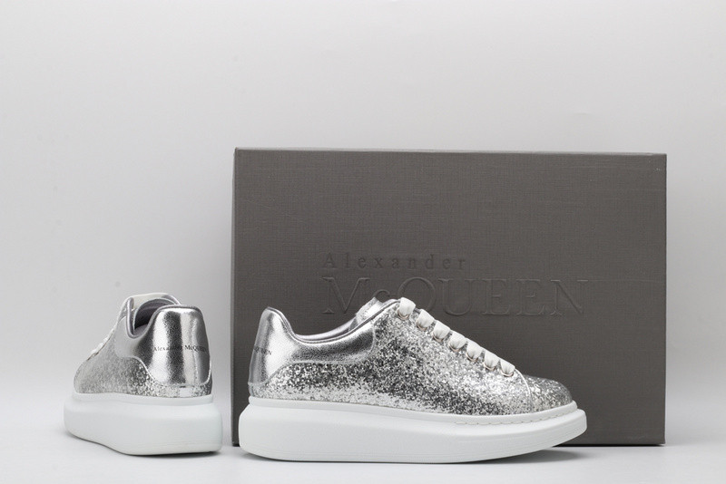 ALEXANDER MCQUEEN SNEAKER
