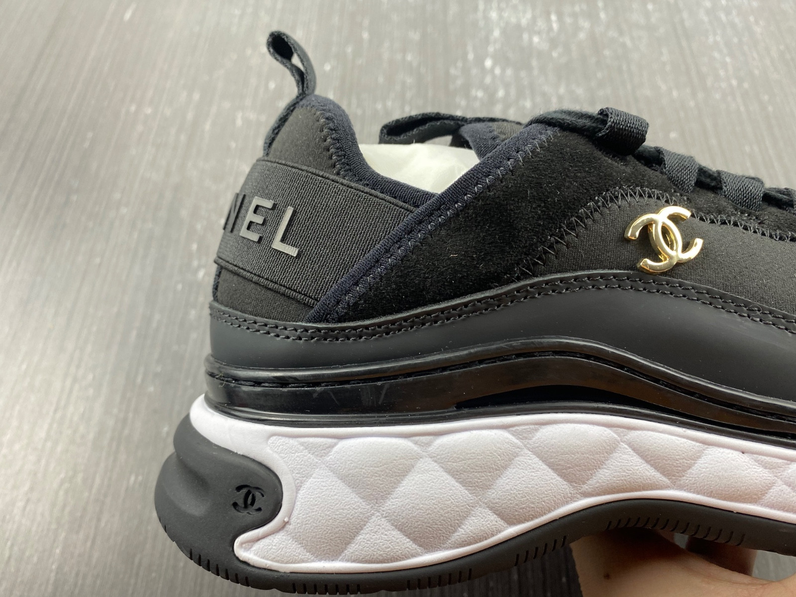 CHA_NEL SNEAKERS