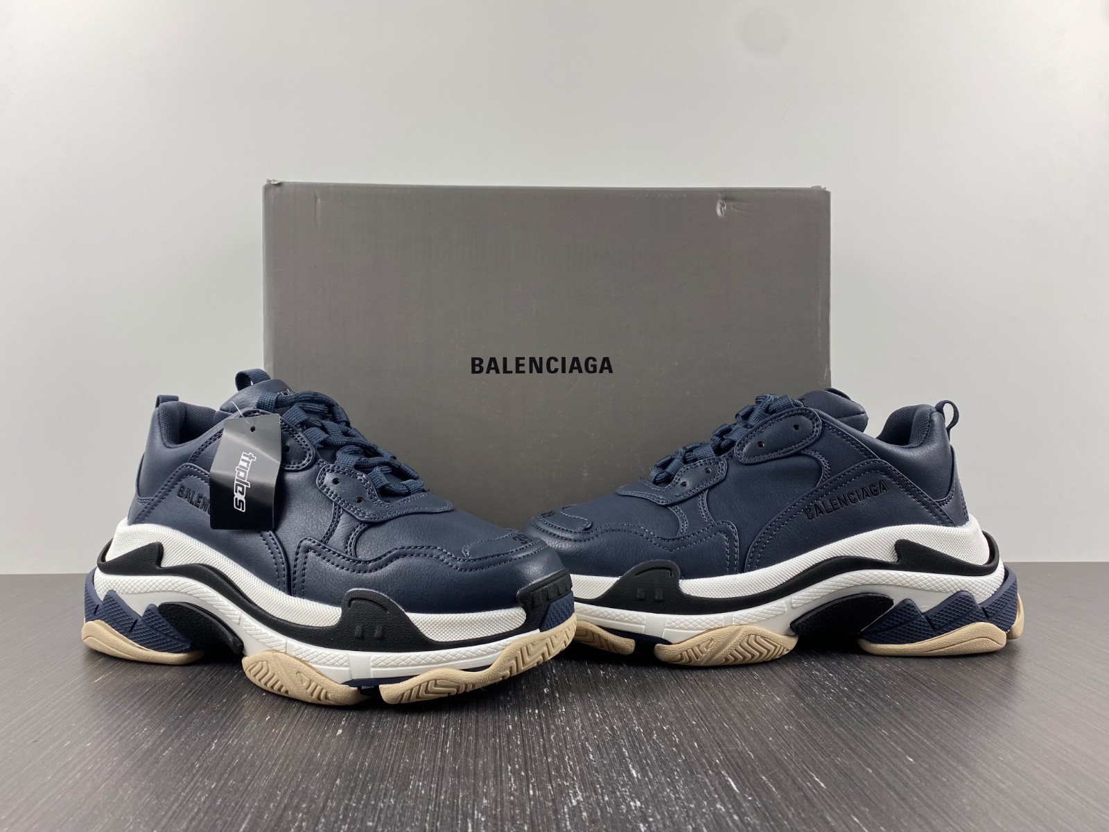 Ba*len*cia*ga triple s 536737 w2fad 4197