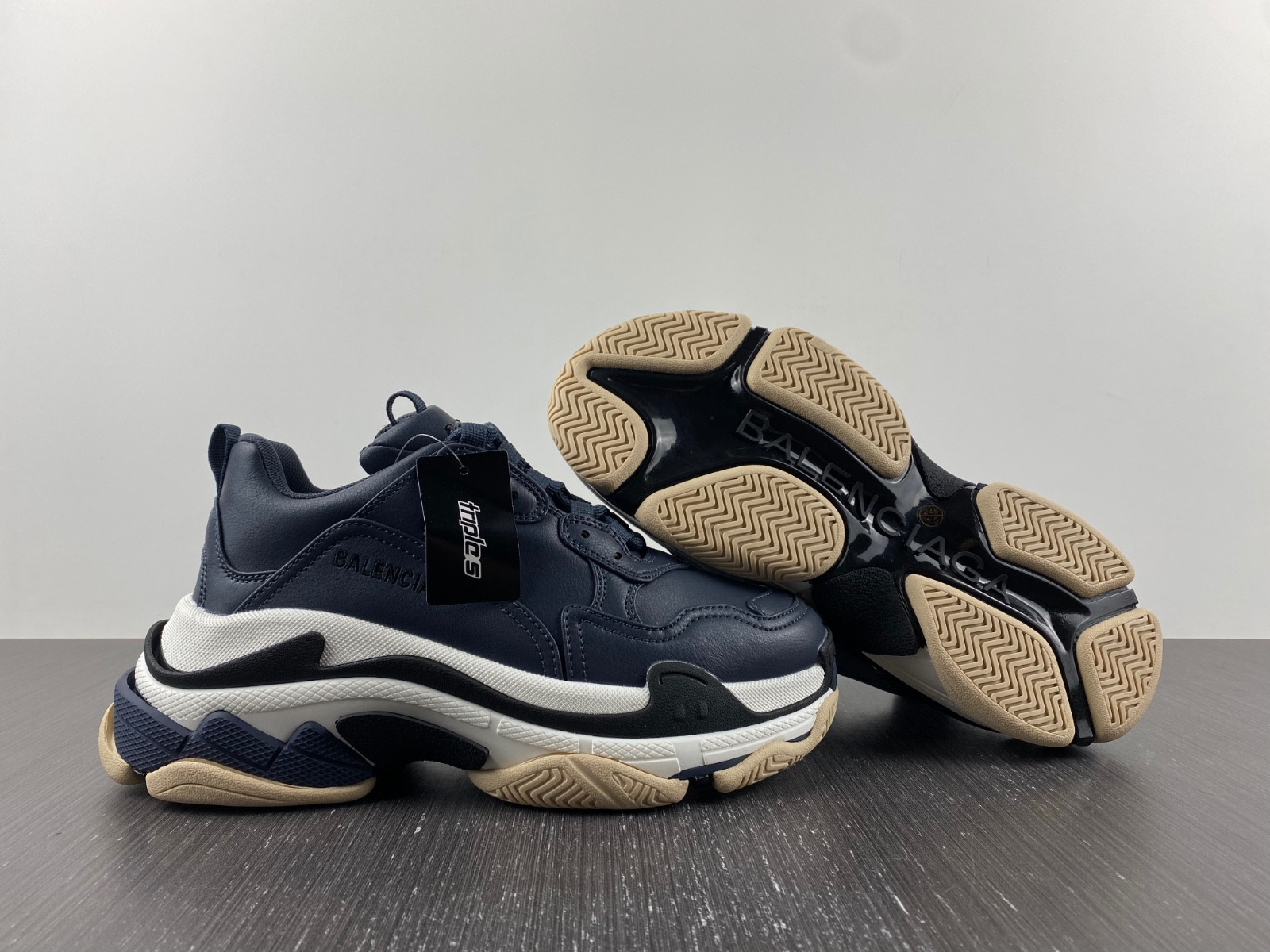 Ba*len*cia*ga triple s 536737 w2fad 4197