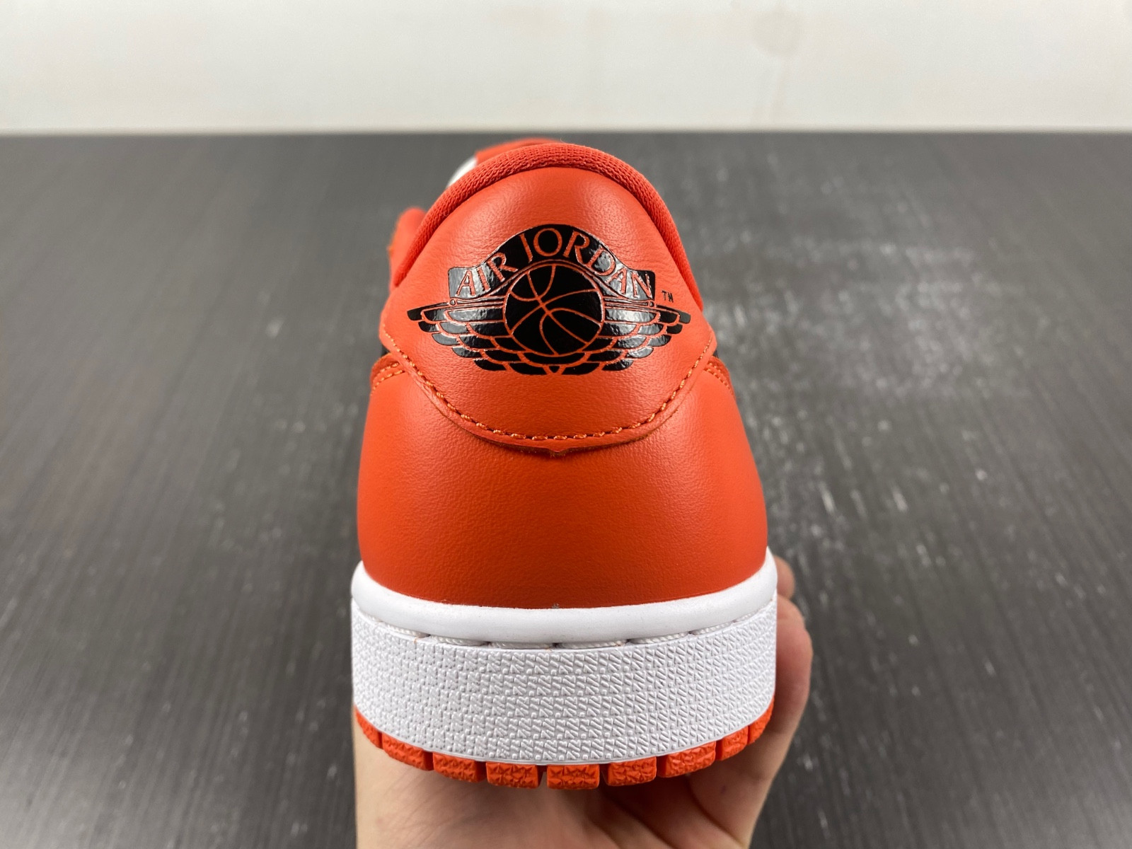 AIR JORDAN 1 LOW OG “SHATTERED BACKBOARD‘ CZ0790-801