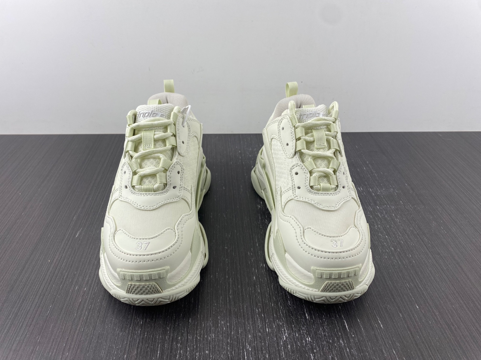 Ba*len*cia*ga triple s 524039 w2cr5 9001