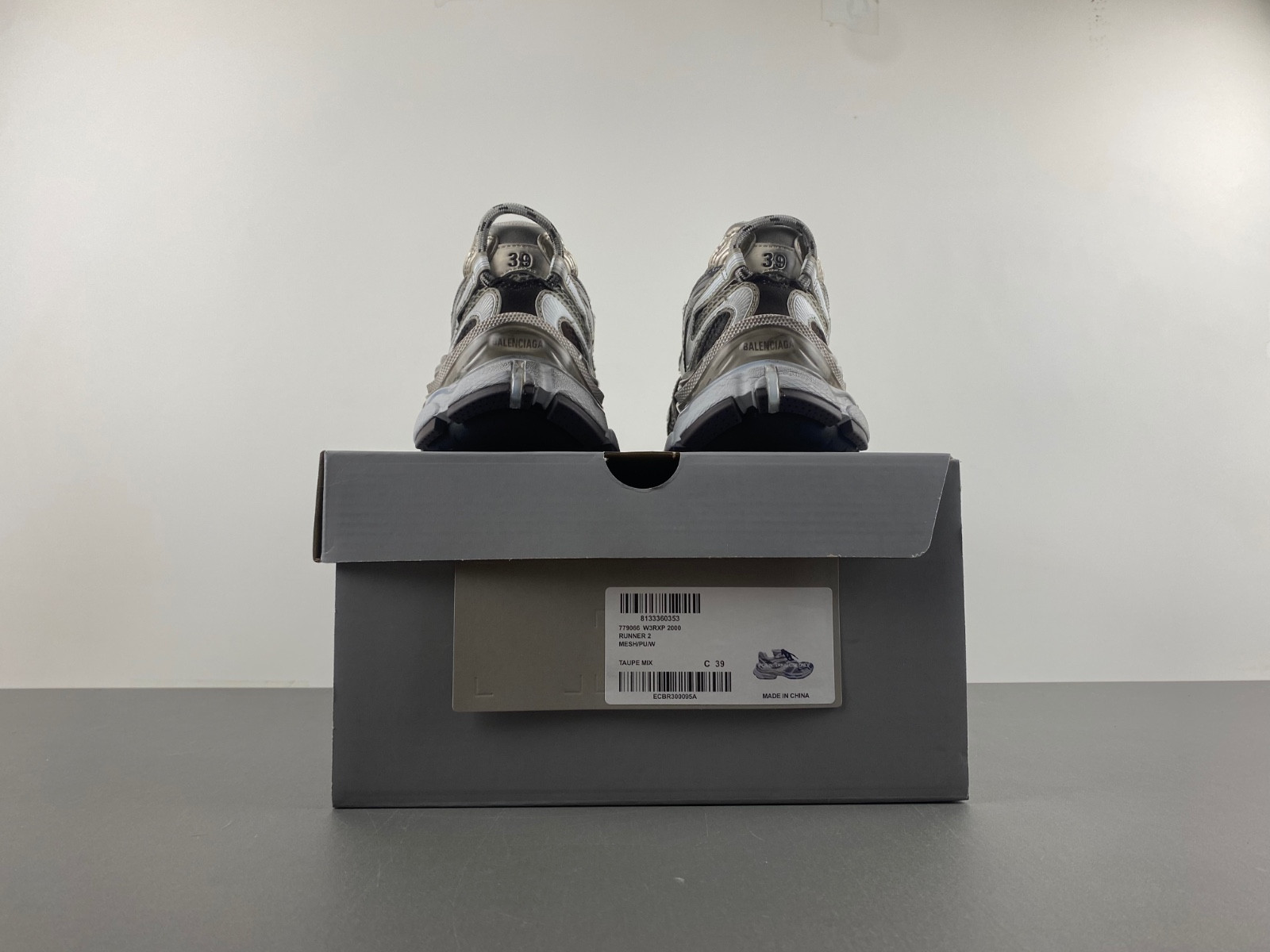 Ba*len*cia*ga runner 779066-w3rbxp-2000