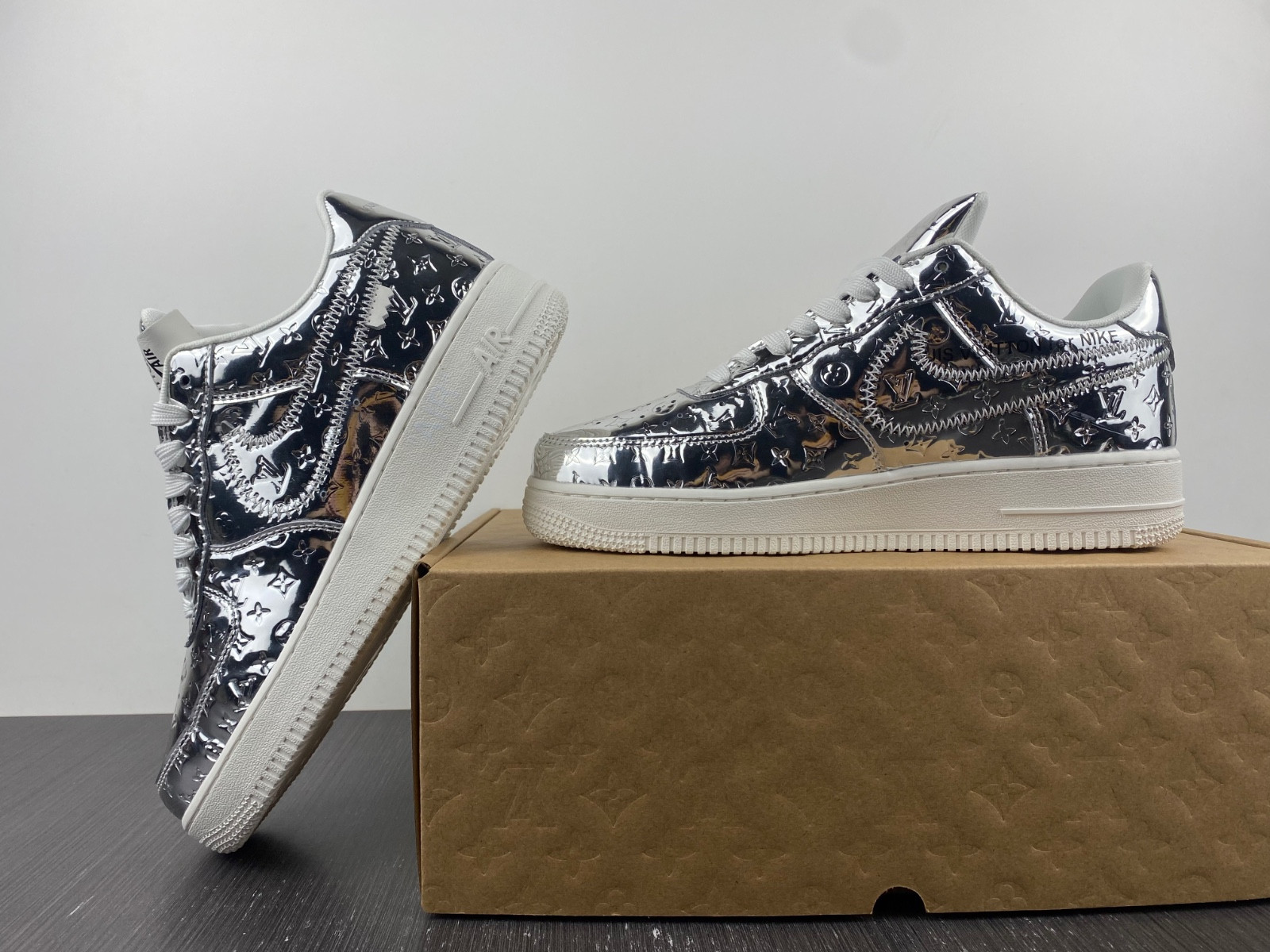 NIKE AIR FORCE 1 LOW BY VIRGIL ABLOH