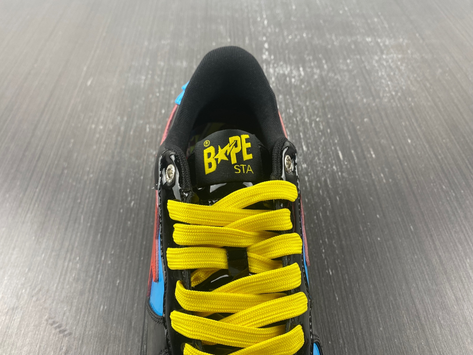 BAPE SNEAKERS