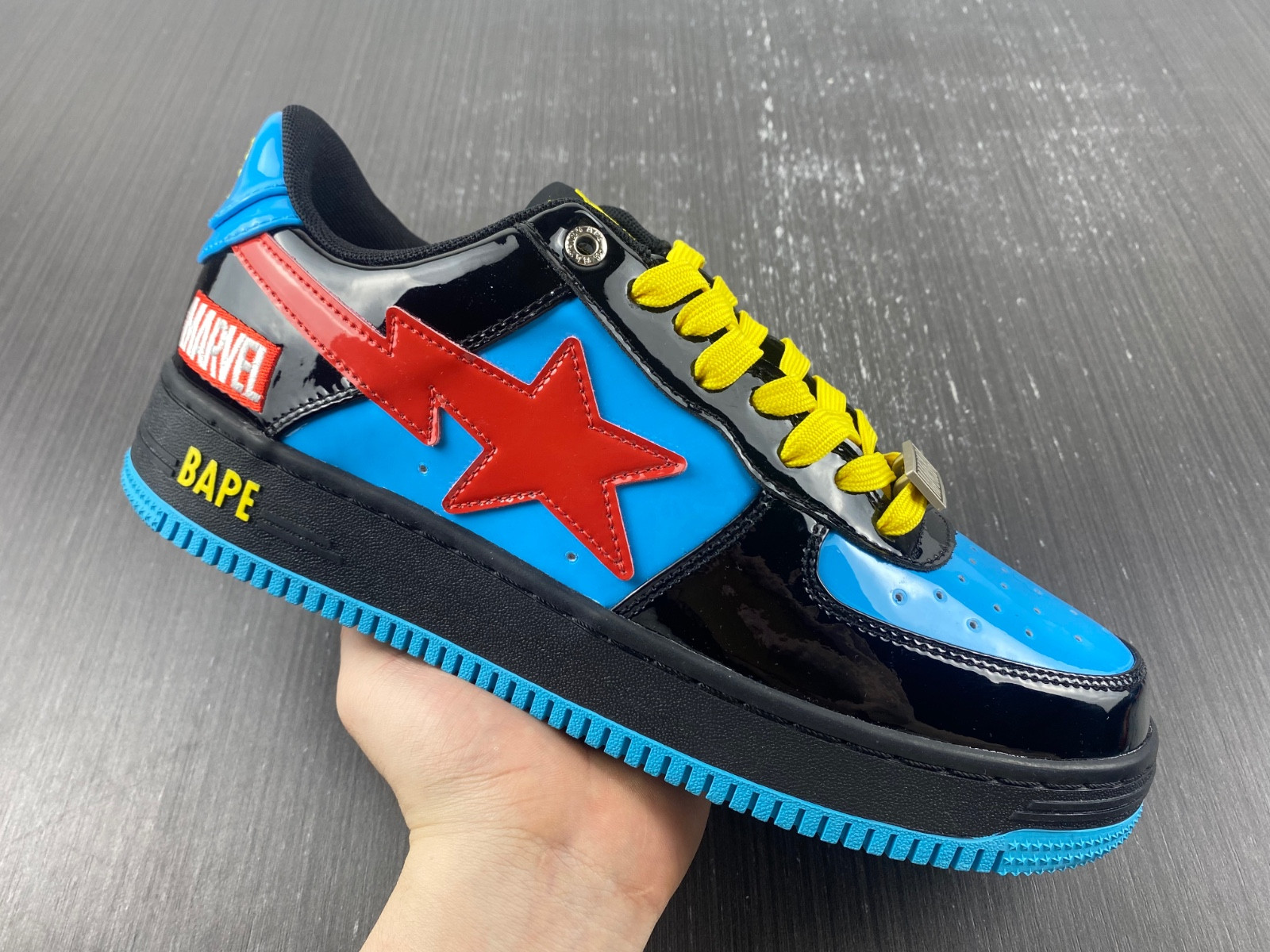 BAPE SNEAKERS