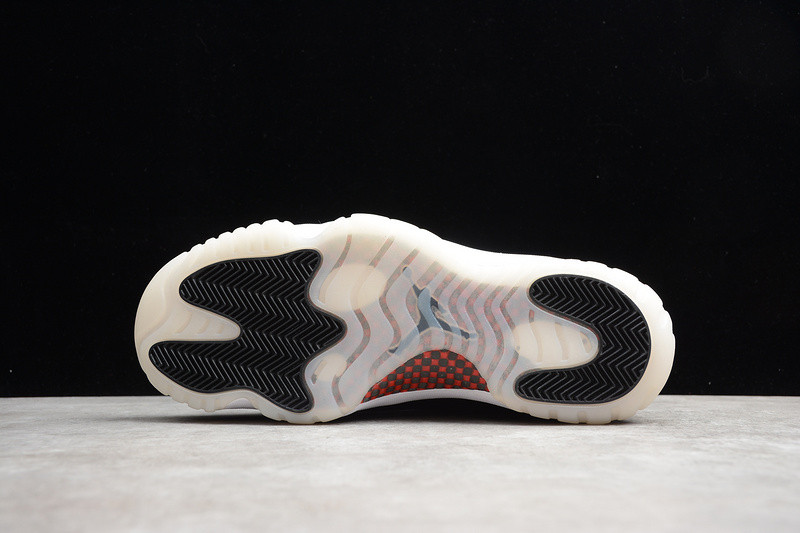 AIR JORDAN 11 RETRO
