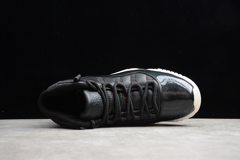 AIR JORDAN 11 RETRO