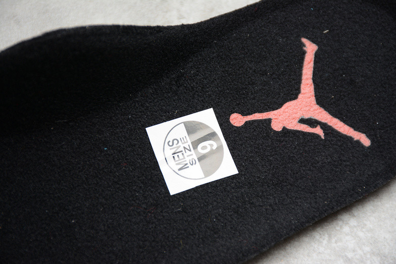 AIR JORDAN 11 RETRO