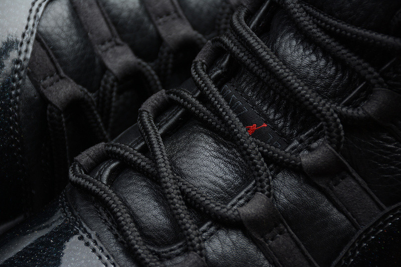 AIR JORDAN 11 RETRO