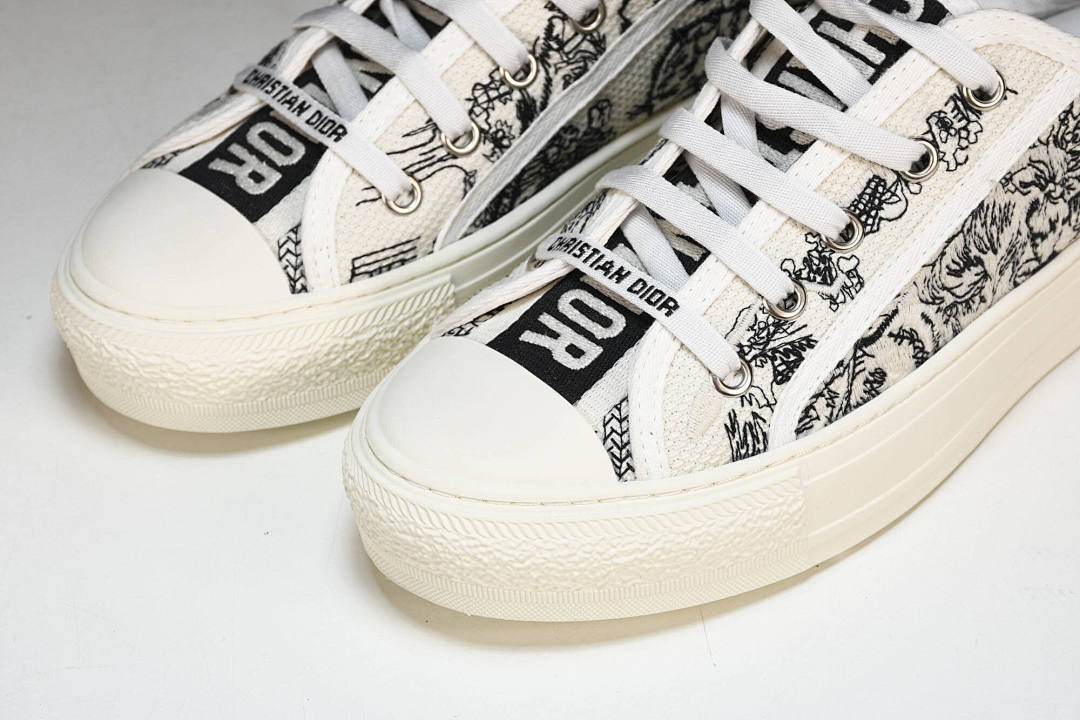 B23 OBLIQUE LOW SNEAKERS