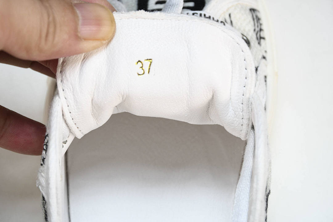B23 OBLIQUE LOW SNEAKERS