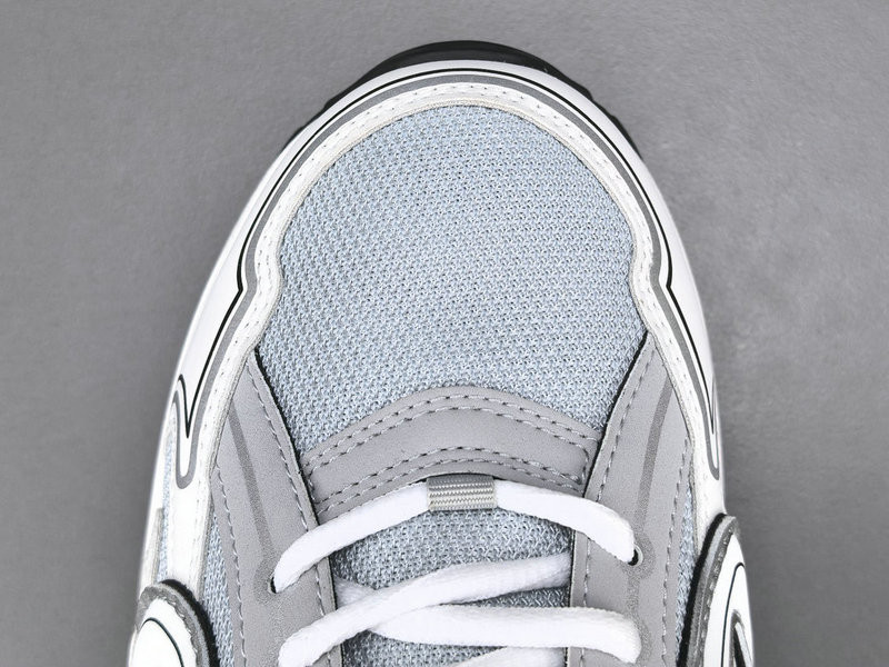 DR B30 SNEAKER