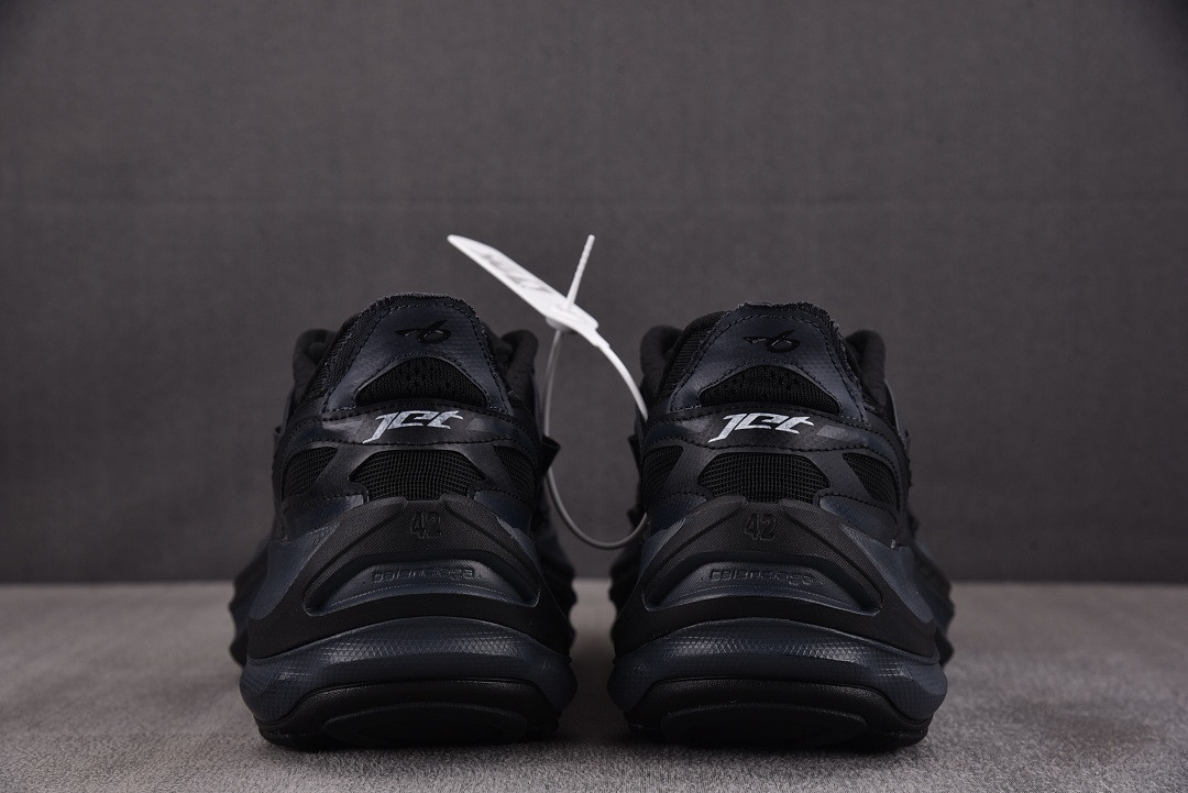 Ba1en*iaga Jet Black