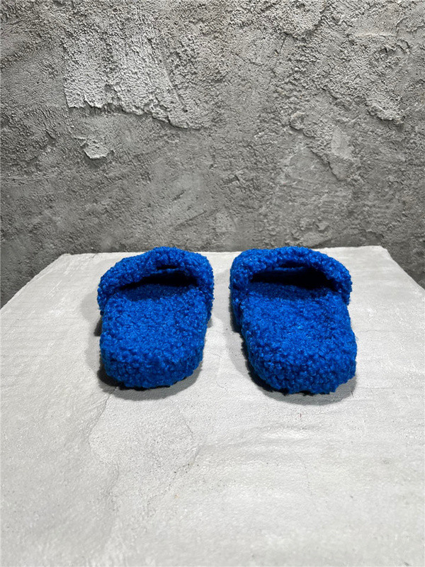BALENCIAGA SLIDES