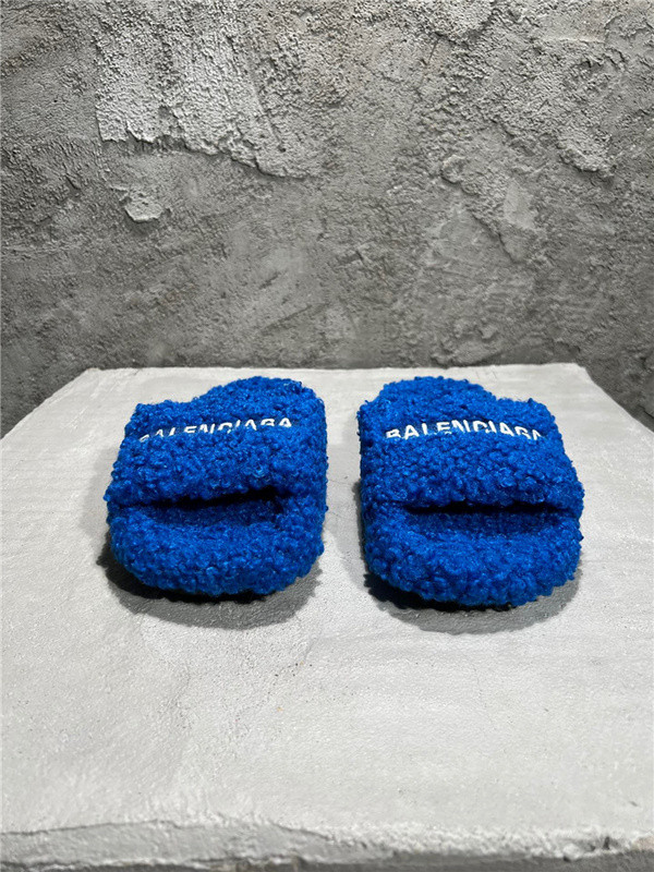 BALENCIAGA SLIDES