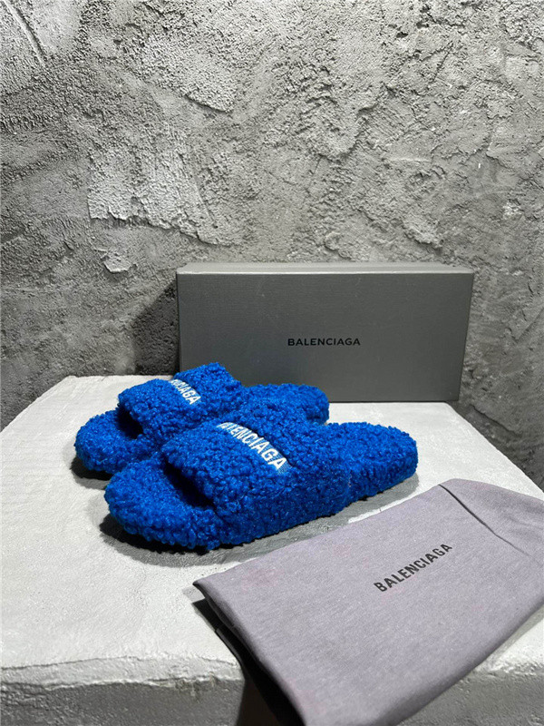 BALENCIAGA SLIDES