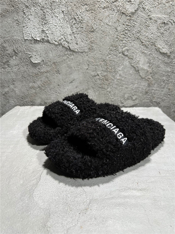 BALENCIAGA SLIDES
