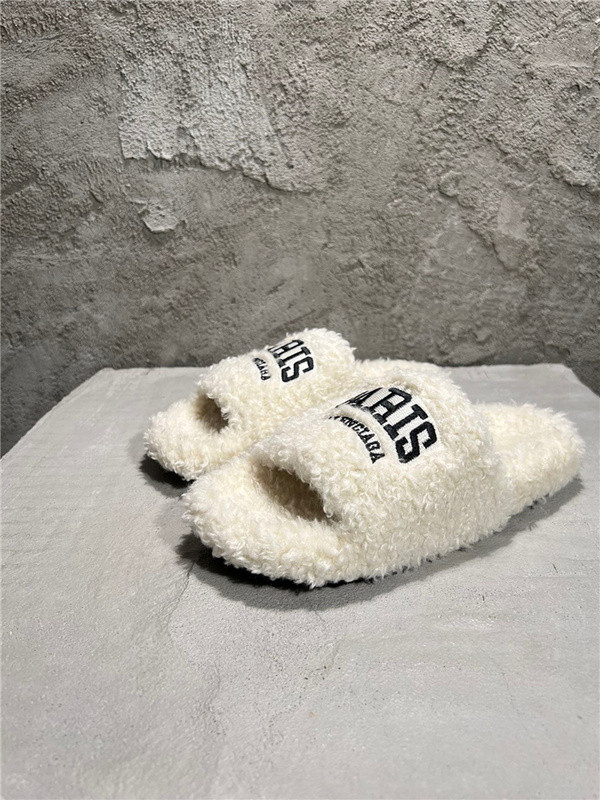 BALENCIAGA SLIDES