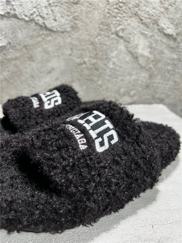 BALENCIAGA SLIDES