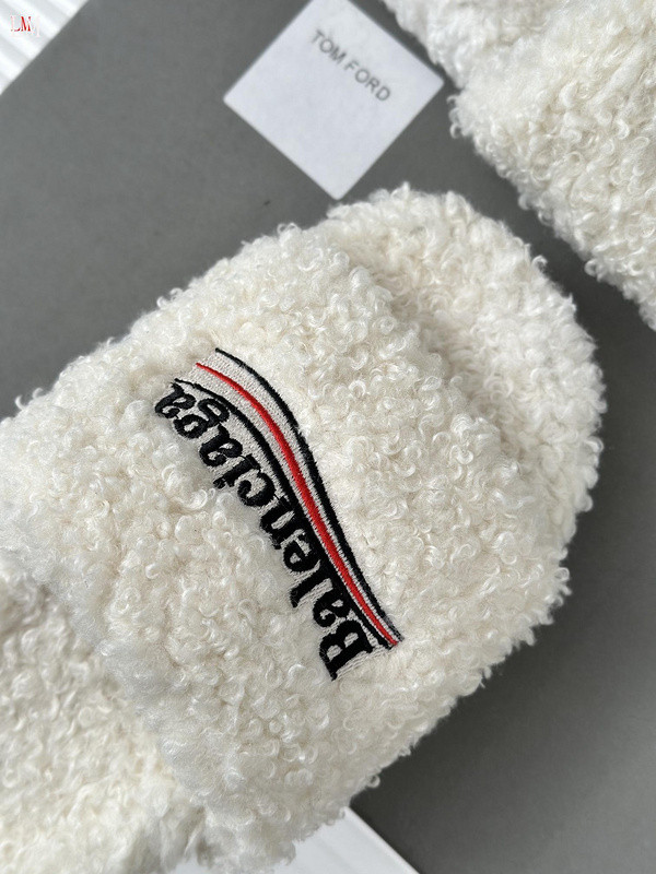 BALENCIAGA SLIDES