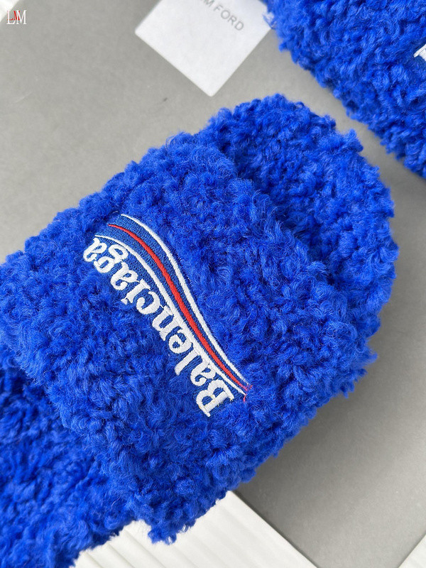 BALENCIAGA SLIDES