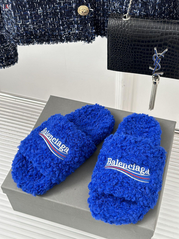 BALENCIAGA SLIDES