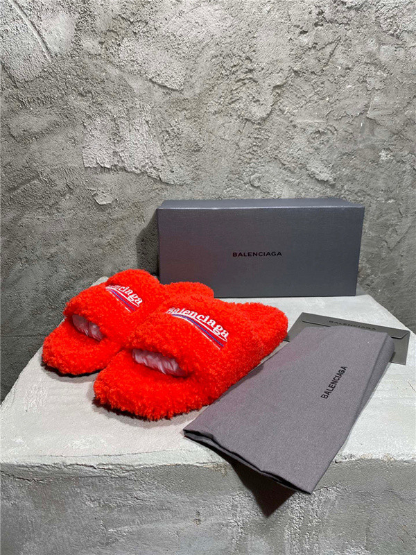 BALENCIAGA SLIDES