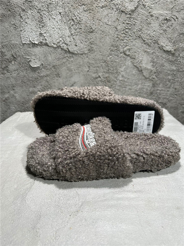BALENCIAGA SLIDES