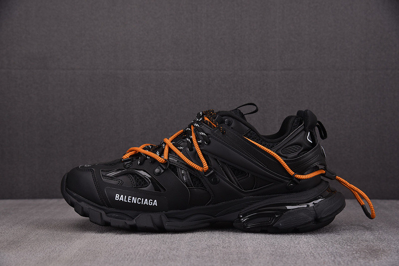 BALENCIAGA TRACK 800592 WTRHK 1000