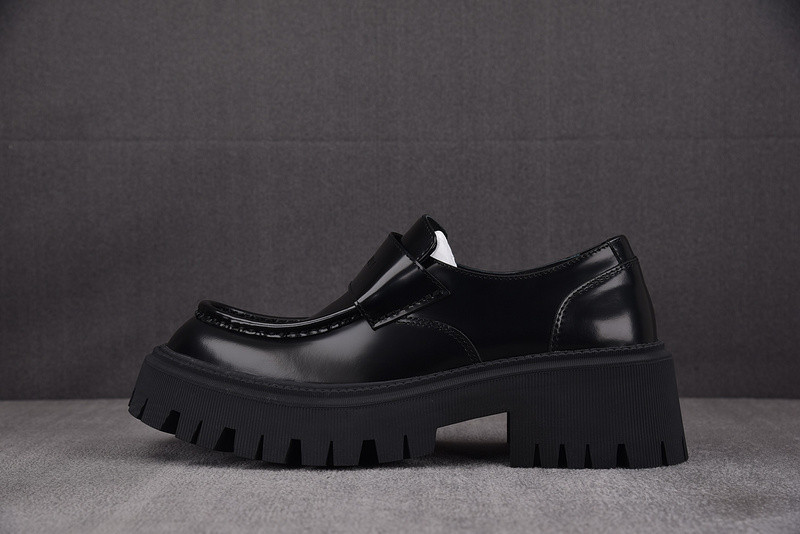 Balenciaga Tractor leather loafers in black