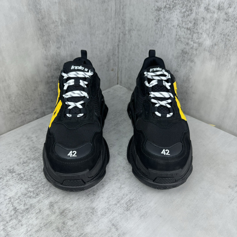 BALENCIAGA TRIPLE S