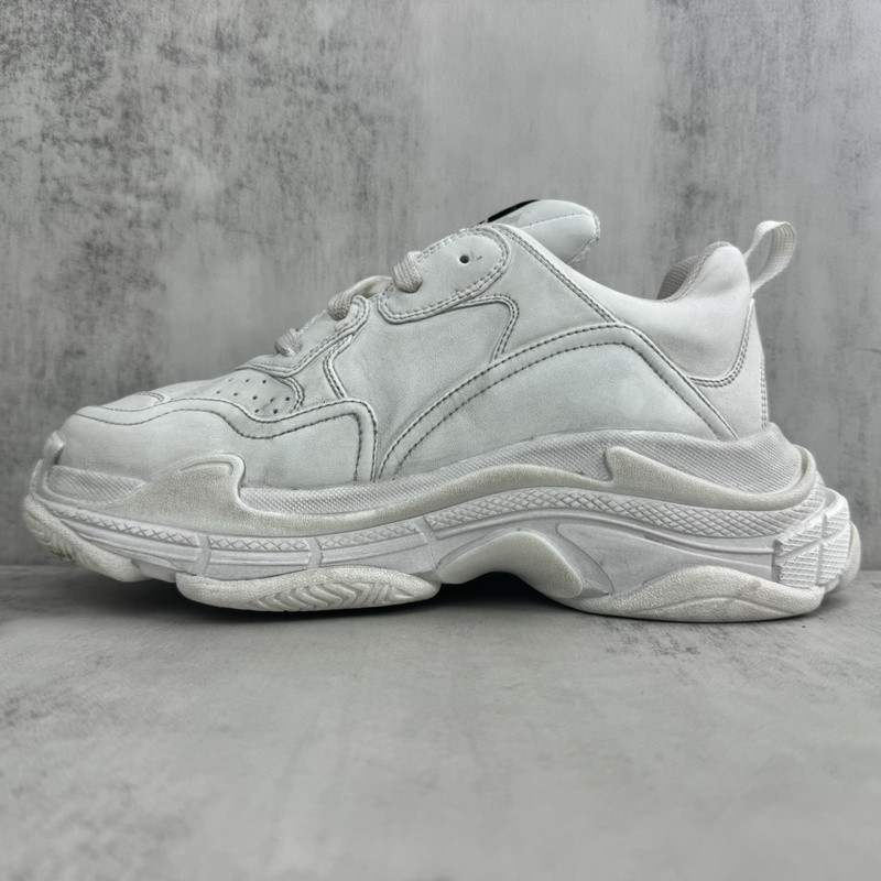 BALENCIAGA TRIPLE S