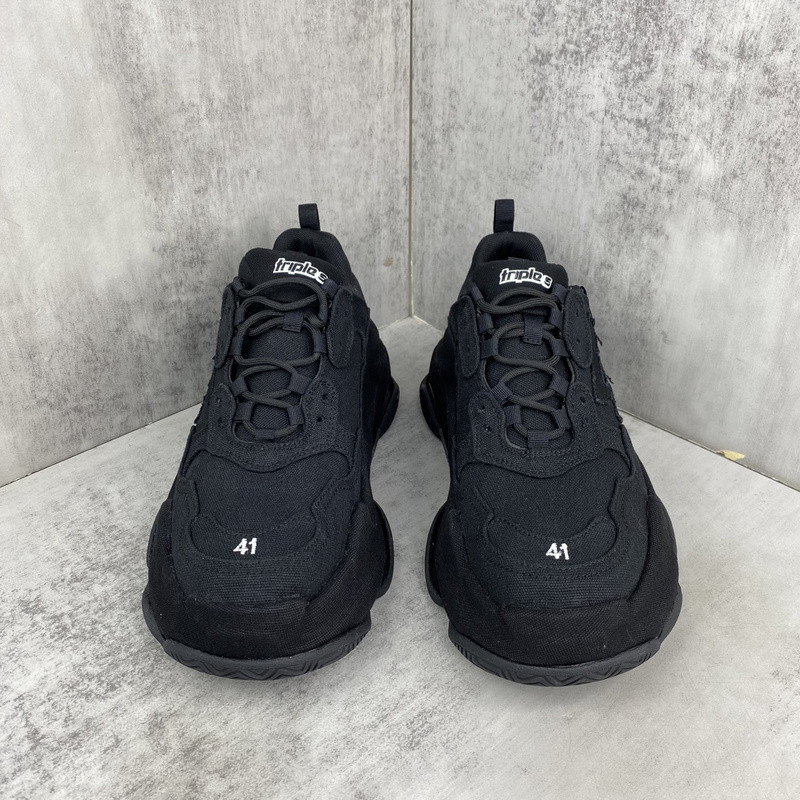BALENCIAGA TRIPLE S