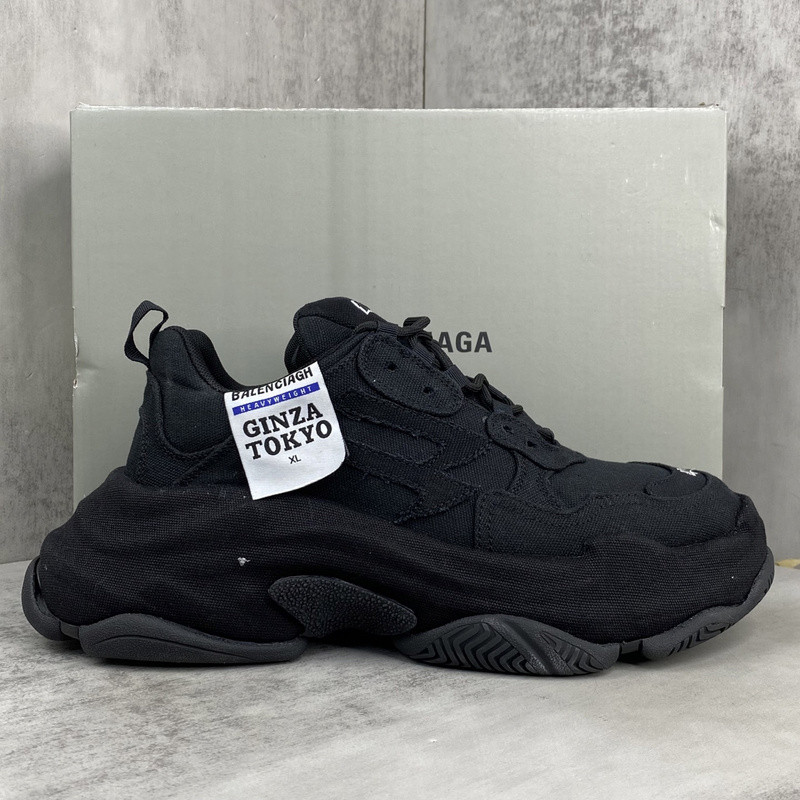 BALENCIAGA TRIPLE S