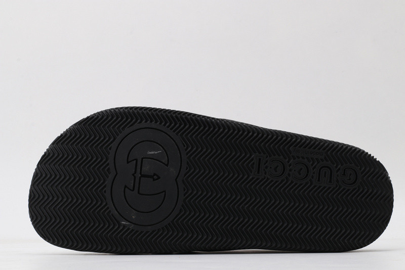 GUC LEATHER SLIDE