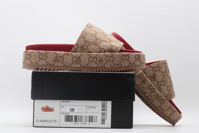 GUC LEATHER SLIDE