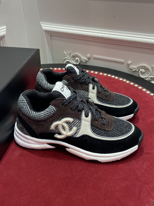 CHA_NEL SNEAKERS