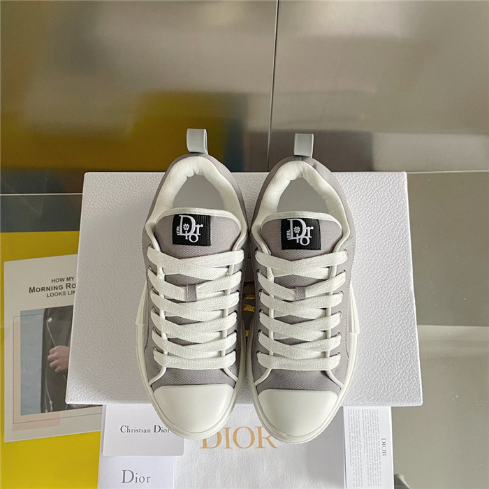 B23 SKATER SNEAKER
